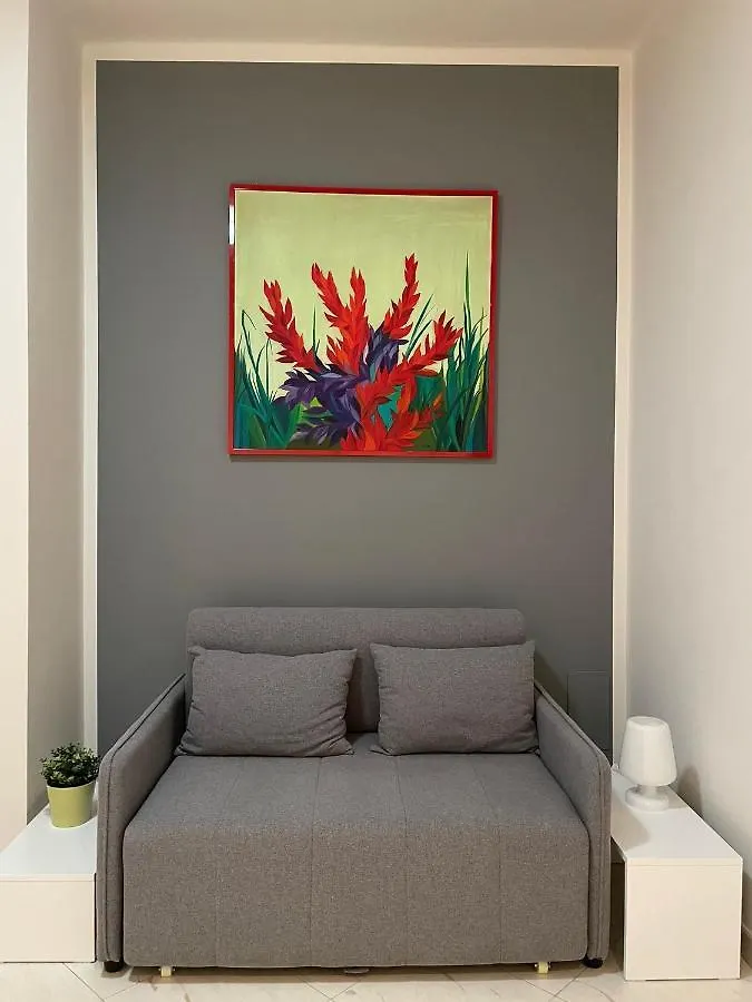 Comfort Apartment And Terrace Nel Cuore Di Bari 0*,